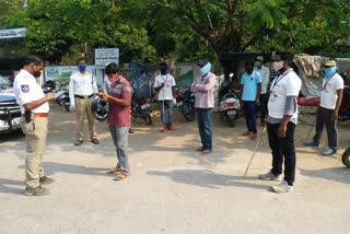 KARIMNAGAR POLICE CHECKS BIKE