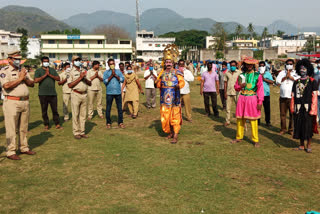 police awareness to passengers at sringavarapu kota vizianagaram district