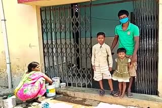 public-toilet-cleaning-workers-staying-in-toilet