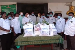 Thiruvallur MLA provides essential commodities to 250 families!