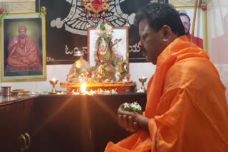 Renukacharya worship istalinga in Honnalli