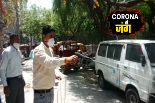 Corporation councilor did sanitization in Jahangirpuri by taking machine himself corona virus