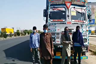 Truck drivers are not getting food, bhilwara latest news, rajasthan news in hindi, राजस्थान की खबरें