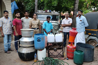 തിരുവാലിയിൽ വൻ വ്യാജ മദ്യ വേട്ട*  Fake liquor racket in Malappuram  മലപ്പുറം തിരുവാലി  വ്യാജ മദ്യ വേട്ട  Fake liquor racket  മലപ്പുറം തിരുവാലിയിൽ വൻ വ്യാജ മദ്യ വേട്ട; ഒരാൾ പിടിയിൽ