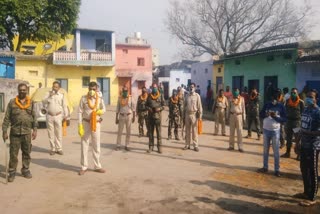 people welcomed Policemen with flowers during lockdown in ramgarh