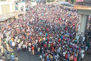 mass exodus of migrants  COVID-19 lockdown  Maharashtra government  Anil Deshmukh  Migrants workers  വ്യാജവാര്‍ത്ത  മഹാരാഷ്ട്ര  മഹാരാഷ്ട്ര സര്‍ക്കാര്‍  അനില്‍ ദേശ് മുഖ്