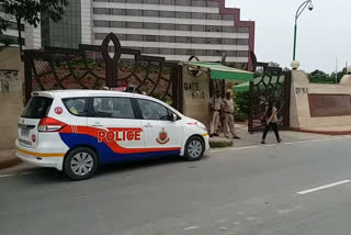 Etv BHarat, Gujarati News, Delhi Police