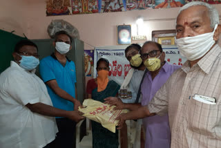 brahmin association donates essentials to poor brahmin people in amadalavalasa