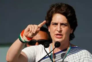 Priyanka Gandhi Vadra  Modi government  Mass exodus  Migrant workers  COVID-19  Lockdown extension  കോൺഗ്രസ്  പ്രിയങ്ക ഗാന്ധി  പ്രിയങ്ക ഗാന്ധി വാര്‍ത്ത  മോദി  കേന്ദ്ര സര്‍ക്കാര്‍  അതിഥി തൊഴിലാളികൾ  ലോക്ക് ഡൗൺ