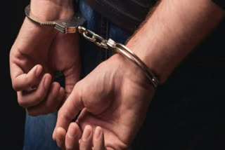 Man held for snatching gold chains in Delhi  സ്വര്‍ണ മോഷ്ടാവ് പിടിയിൽ  ന്യൂഡൽഹി