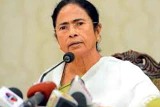 West Bengal  COVID-19  Mamata Banerjee  nurse  നഴ്‌സിന് താമസിക്കാന്‍ സര്‍ക്കാര്‍ ഫ്ലാറ്റ് നല്‍കി മമതാ ബാനര്‍ജി  മമതാ ബാനര്‍ജി  പശ്‌ചിമ ബംഗാള്‍