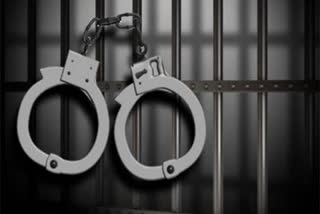 police have arrested two criminals in gaya