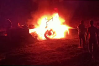 The tractor suddenly caught fire while thrashing