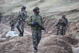 Pakistani troops  Poonch districts  Rajouri district  Jammu and Kashmir  Indian Army  LoC  പൂഞ്ച് രജൗരി  പൂഞ്ച് രജൗരി ജില്ലകളിൽ ആക്രമണം ശക്തമാക്കി പാകിസ്ഥാൻ  പാകിസ്ഥാൻ