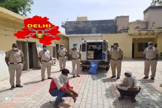 Alcohol smuggler arrested in dwarka delhi