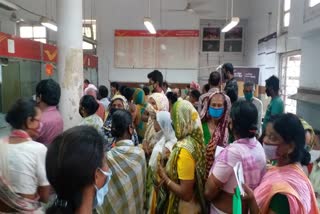 during lockdown old people gathered in post office