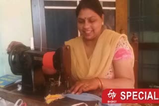 dehradun-lady-arshita-making-masks-for-people-without-any-cost