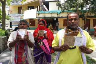 বুনিয়াদপুর পৌর এলাকার বাসিন্দাদের বিক্ষোভ