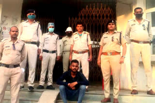 youth-arrested-for-molesting-a-minor-by-pretending-to-be-married-in-gwalior