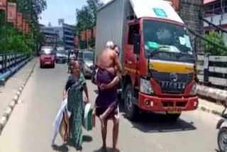 KERALA FATHER CARRY SON HOSPITAL TO HOME PATHETIC INCIDENT