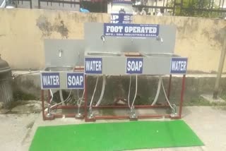 Foot-operated handwash unit installed in dc office Una