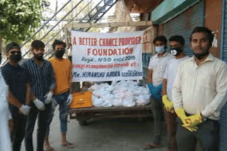 bhiwani social organization  Food feeding the hungry people