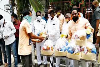 groceries distributed by bjp sc morcha in sanjay nagar