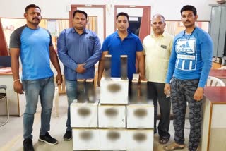 illegal liquor seized in dhule