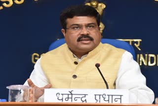 over 1.5 cr free lpg cylinders given to poor pradhan