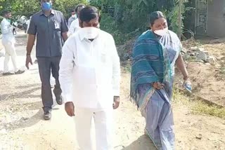 minister jagadish reddy visit red zons in suryapeta