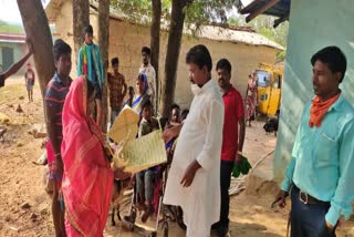 Bandhu Tirkey distributed food items in many villages of Bedo Block