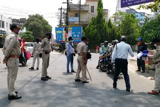 पुलिस की नजर