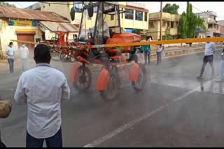 Social workers gave automatic spray machine to sanitize the city