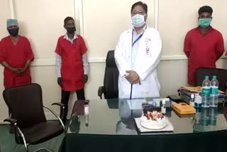 doon-medical-college-principal-celebrated-his-birthday-with-scavengers