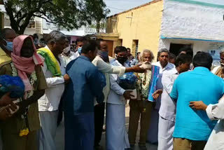 Distribution of Essential Commodities to Sanitation Workers in Nallavalli