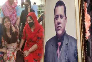 doctor rajendra singh suicide in neb sarai delhi fir against aap mla Prakash Jarwal