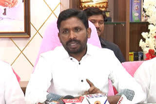 ERROLLA SRINIVAS DEMANDS COLLECTORS FOR GIVE CHANCE TO LABOURS IN RURAL EMPLOYMENT