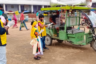 chilren sang corona prevention song in saithiya bazar , birbhum