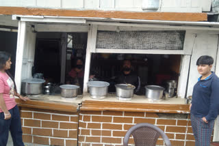 Dhaba opened for people working during curfew in Theog