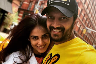 riteish deshmukh expression viral after genelia  dsouza showed wedding photos