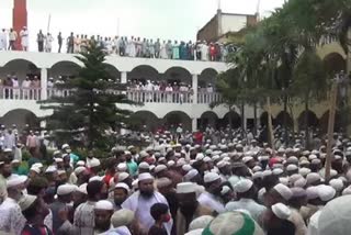 100000 at funeral in bangladesh amid lockdown