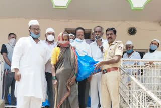 Distribution of Food Kit by Toiba Trust of Surapur