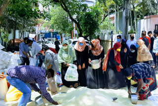 syeda zainab women's wing distributes ration to the needy amid lockdown