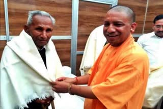 UP CM's father passes away