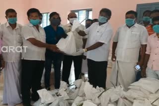 dmk-mla-gave-food-vegetables-to-people