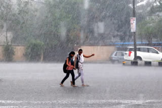 weather update kerala  ഇടിമിന്നലിന് സാധ്യത  കാലാവസ്ഥ നിരീക്ഷണ കേന്ദ്രം  സംസ്ഥാന ദുരന്തനിവാരണ അതോറിറ്റി  lightening with heavy rain kerala