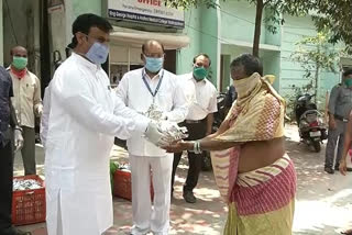 N-95 masks for medical staff in kingjarge hodpital vizag