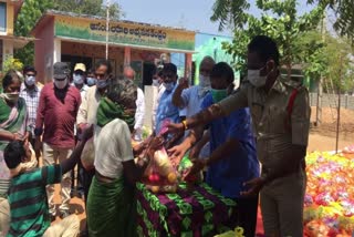 downers-helping-to-poor-people-in-prakasam