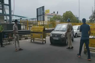 police strict checking at faridabad badarpur toll plaza