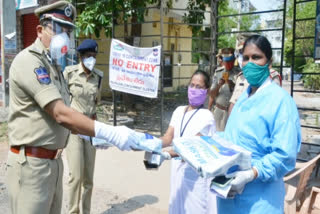 cp mahesh bhagwat visit neredmet containment areas